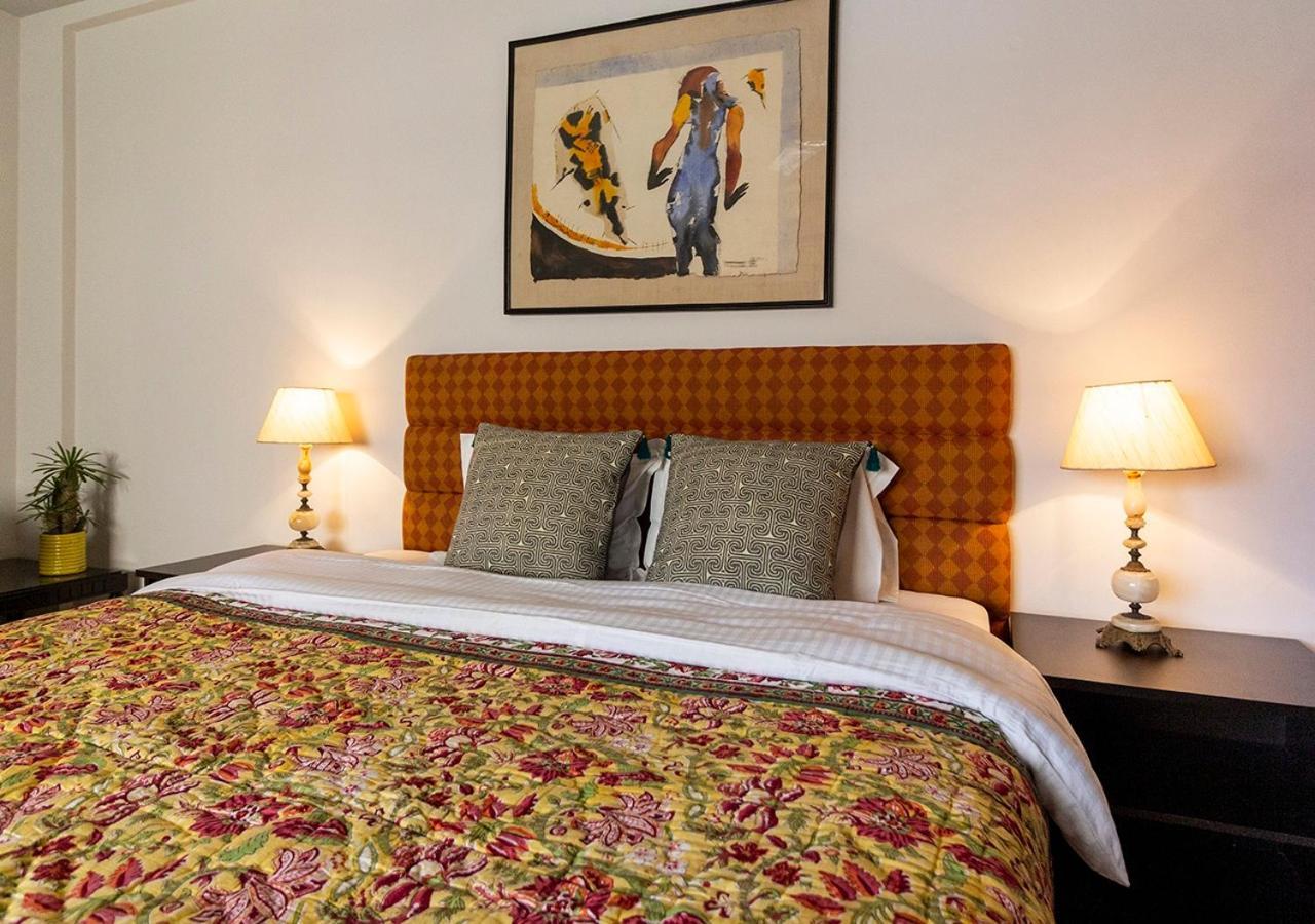 Neelam Bed & Breakfast Calcuta Exterior foto
